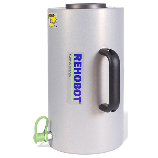 CHFA676 Hålcylinder 67 ton